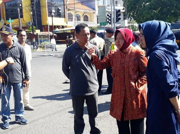 bom surabaya, bom gereja surabaya, bom mapolsek surabaya