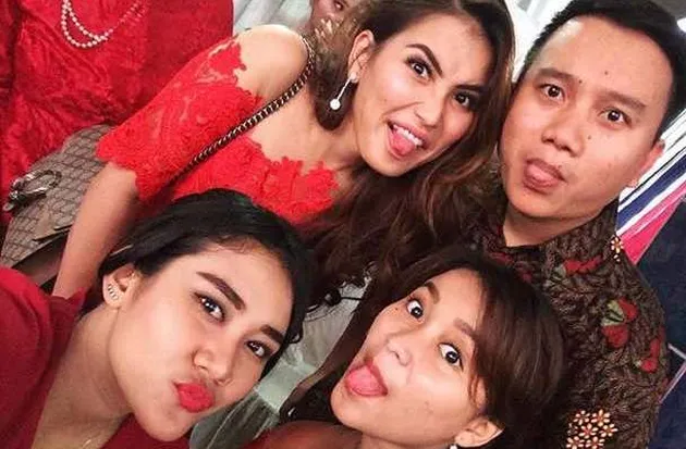 berita ayu ting ting, kabar ayu ting ting, foto ayu ting ting