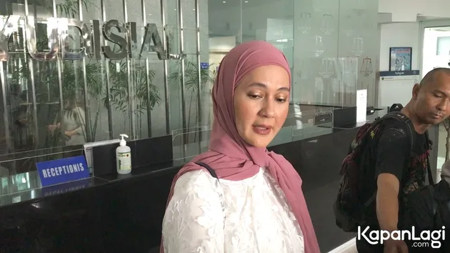 Paula Verhoeven Anak Pisah Rumah