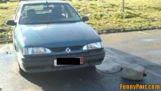 foto unik, foto aneh, cara mengamankan mobil, cara mengamankan mobil yang efektif