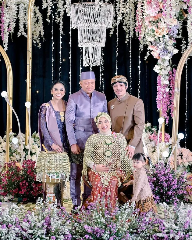 Ameena di Acara 7 Bulanan Aurel Hermansyah