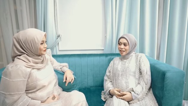 8 Happy Photos of Lesti as a Pregnant Mother, Continuously Caressing Her Big Belly While Appearing on Aurel Hermansyah's Vlog