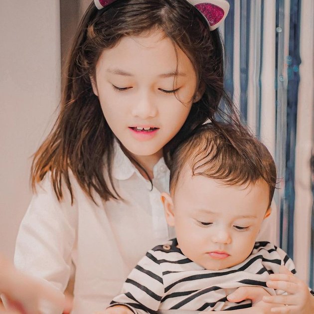 8 Photos of Elea, Ussy and Andhika's Daughter, Gaining Attention from Netizens, Resembling Suzy from 'Start Up'