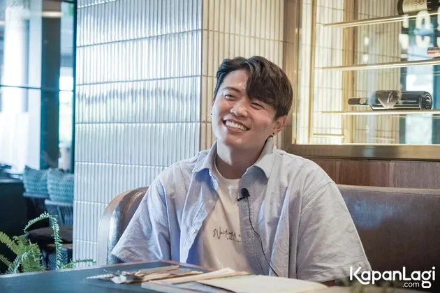 Foto Ganteng Jang Hansol Sebelum Tampil di KLKF 2023