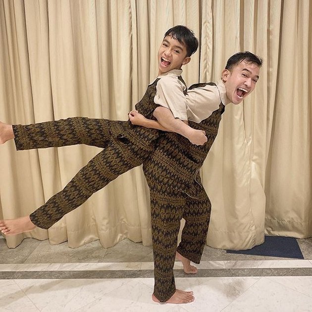 8 Photos of Ruben Onsu & Betrand Peto's Closeness, Playful Selfies - Said to Resemble Netizens