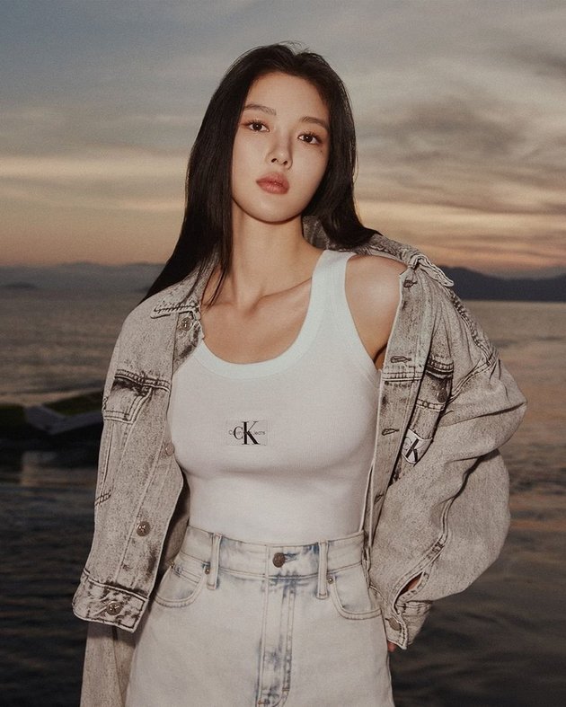 8 Photos of Kim Yoo Jung for Calvin Klein Photoshoot, Quite Revealing