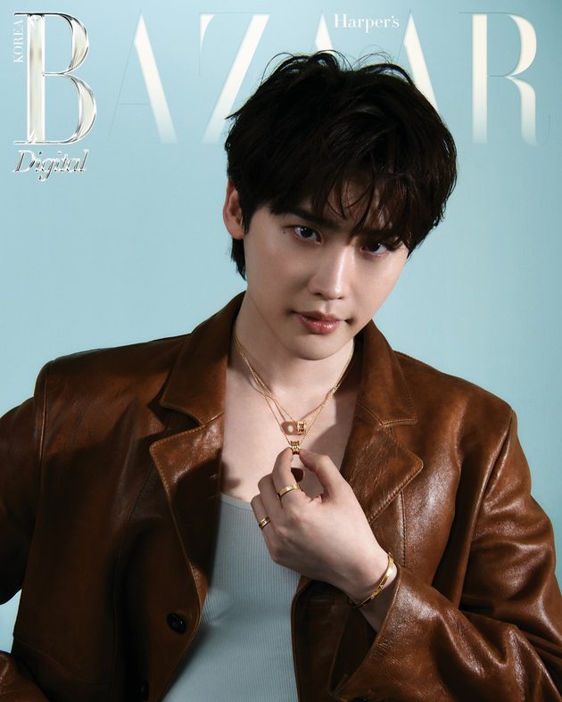 8 Photos of Lee Jong Suk's Latest Photoshoot in Harper's Bazaar Korea, Looks Amazing