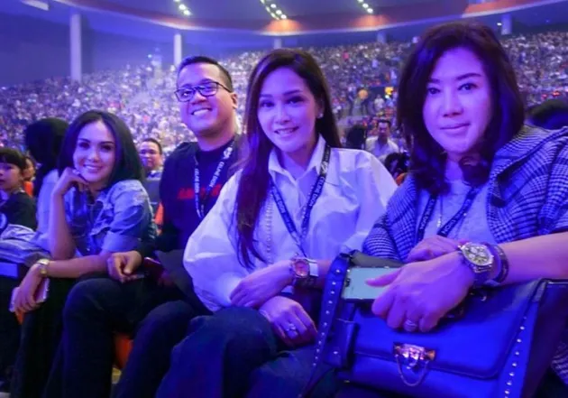 maia estianty, berita maia estianty, kakak maia estianty