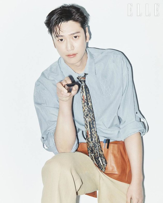 8 Photos of Na In Woo in the Latest Photoshoot for Elle Korea, Handsome and Charming