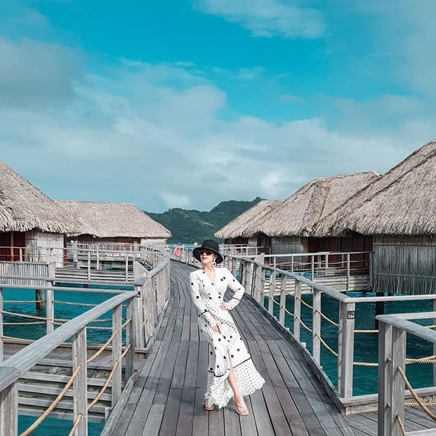 Syahrini - Reino Barack