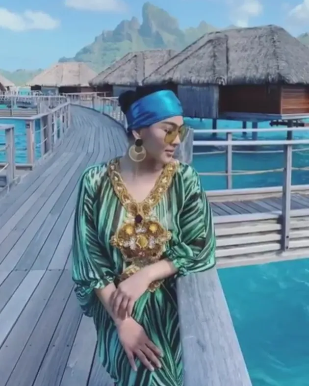 Syahrini - Reino Barack