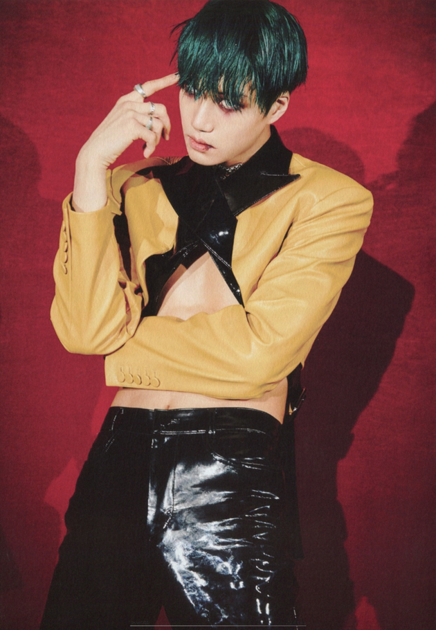 8 Unique and Controversial KPop Costumes, Kai EXO - Jinyoung GOT7
