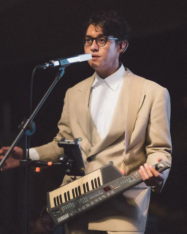 Lagu Ardhito Pramono yang cocok ketika patah hati