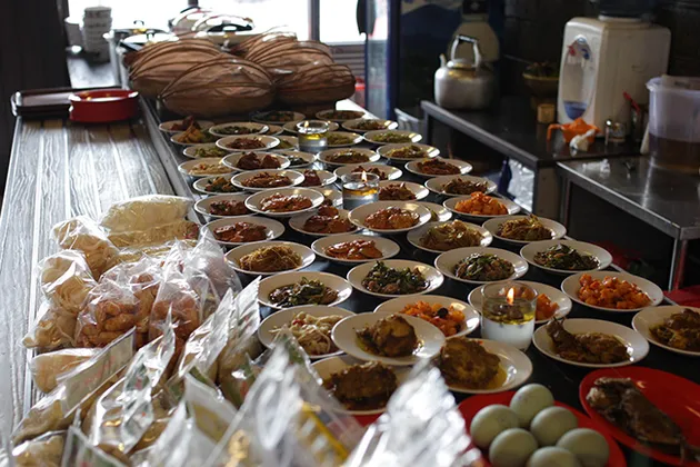8 Makanan Indonesia Kesukaan Seleb Dunia Ini Enak Buat #MeTime!