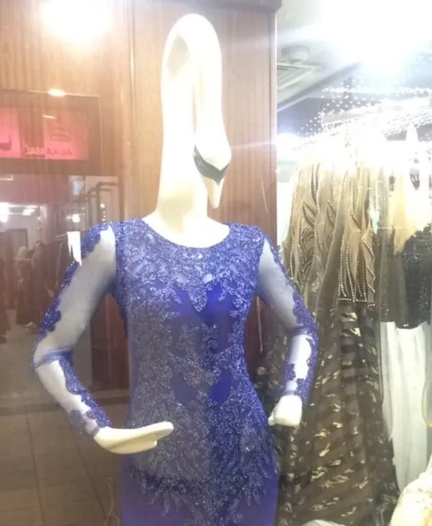 foto unik, foto aneh, foto lucu, foto keren, manekin unik, manekin aneh, patung manekin lucu