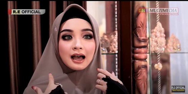 8 Moments of Ega Noviantika and Rafly DA's Arab-themed Photoshoot, Inviting Their Growing Child