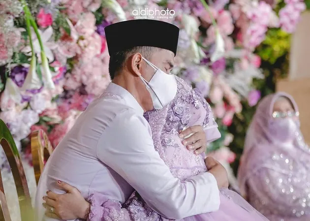 Potret haru di pengajian Lesti.