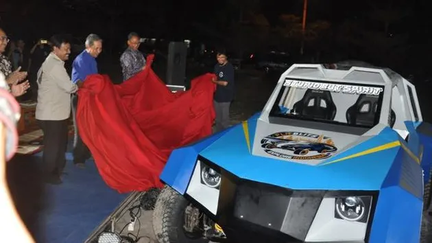 mobil listrik, blits, mobil listrik ITS