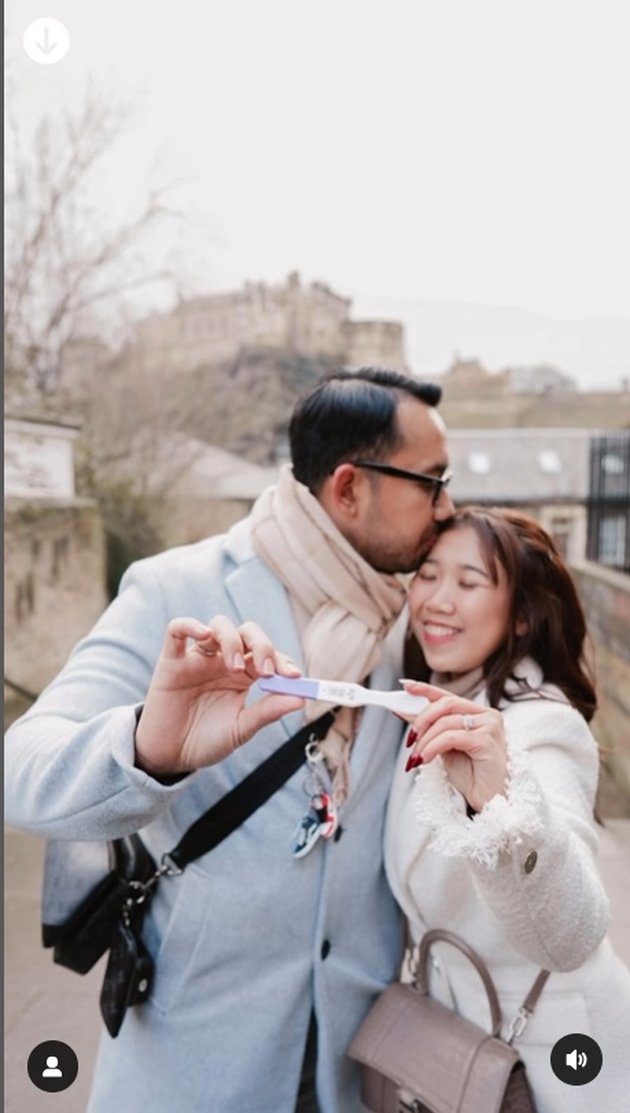 Her Husband's Reaction Becomes the Spotlight, 8 Photos of Kiky Saputri Announcing Her First Pregnancy - She Got Checked in London