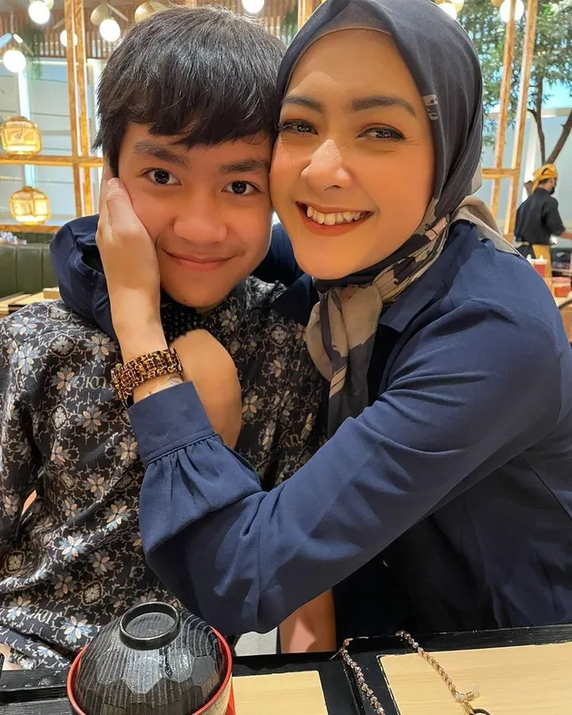 Adilla Gary Iskak Richa Novisha Anak Sulung Ganteng