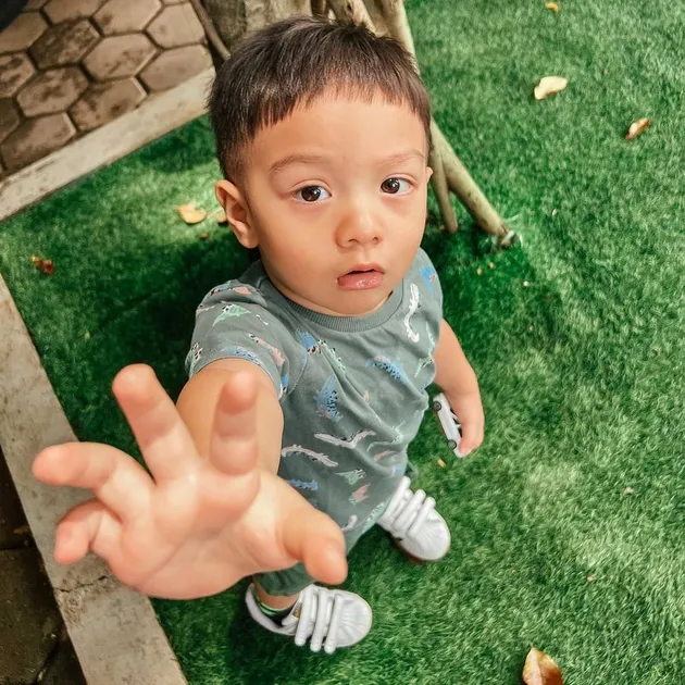 Air Rumi Anak Irish Ammar Ganteng Blasteran