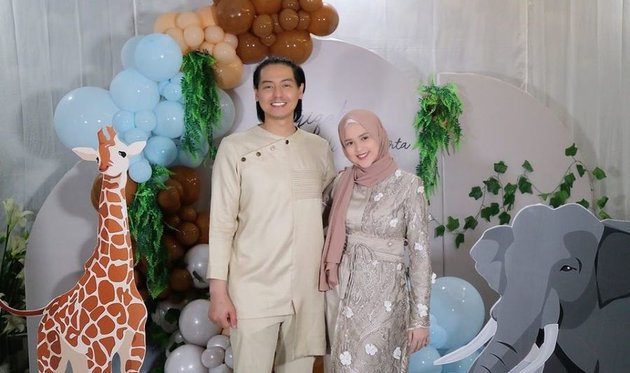 8 Photos of Cut Meyriska & Roger Danuarta's Child Akikah, Zoo-themed - Matching Outfits with Father