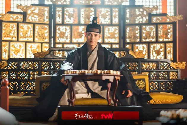 Aktor Tampan Korea Saat Jadi Raja di Drama Historical