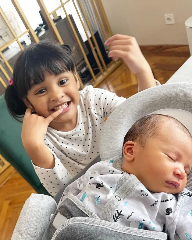 Anak Shireen Sungkar