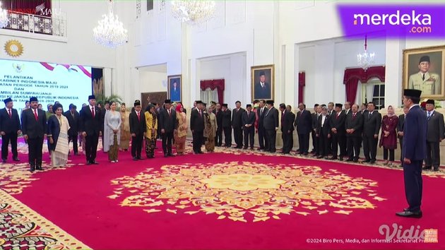 8 Portraits of Annisa Pohan and Her Daughter Attending AHY's Inauguration as Minister of ATR/BPN at the State Palace, Looking Beautiful in Traditional Attire