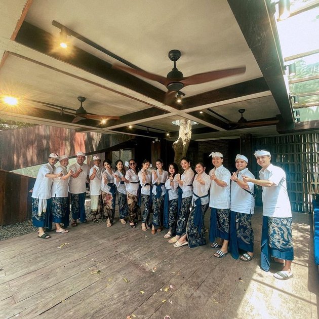 8 Photos of Antonio Blanco Jr and Zoe Abbas Jackson, Stars of the Soap Opera 'DIA YANG KAU PILIH', Officially Opening a Restaurant in Bali 