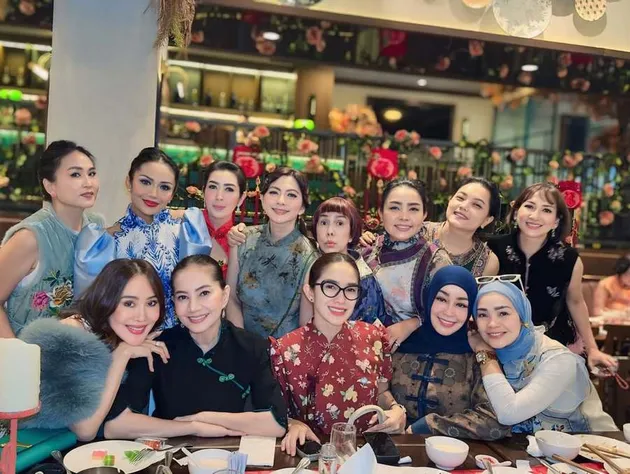 Potret kompak Geng Kepompong