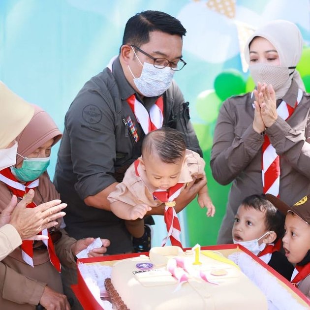 8 Potret Arkana Aidan, Ridwan Kamil's Handsome and Adorable Adopted Child - Now 1 Year Old