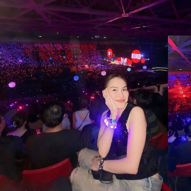8 Portraits of Ayu Ting Ting's First Coldplay Concert, Made Amazed Until She Could Speak!