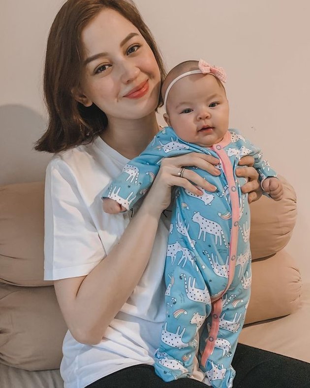 8 Pictures of Baby Aisyah, Kimberly Ryder's Second Child, Growing Up Beautiful, Cute, and Adorable!