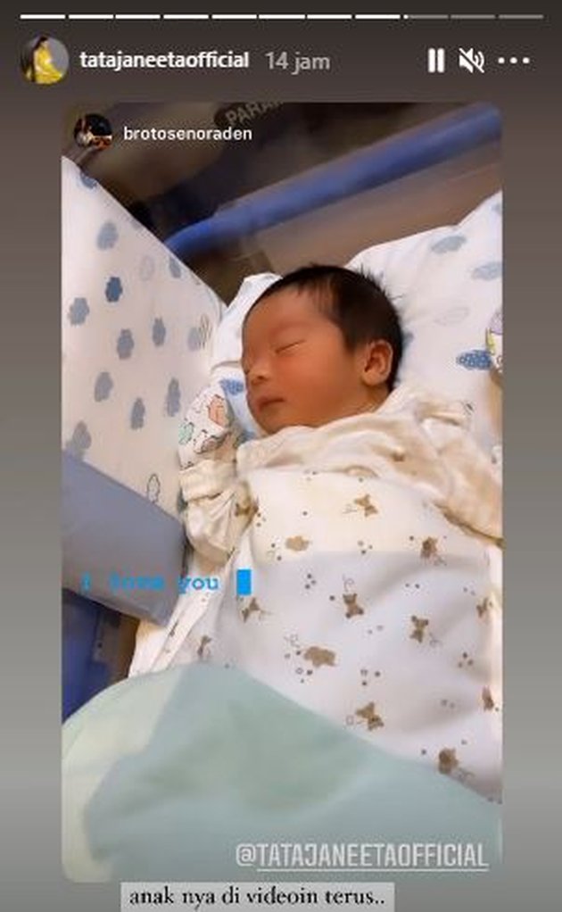 8 Potret Baby R Anak Tata Janeeta, Maia Estianty Gives Birth Advice - Copy Paste From Father
