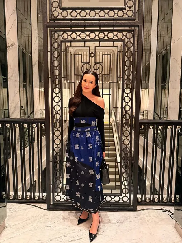 Beby Tsabina tampil cantik