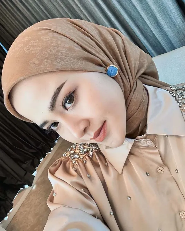 Bella Bonita Berhijab di Momen Lebaran
