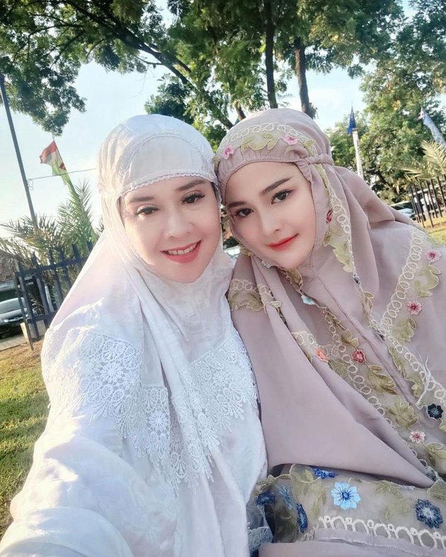 8 Portraits of Bella Bonita, Denny Caknan's Wife, in Hijab, Netizens: Soothing Like Mosque Tiles