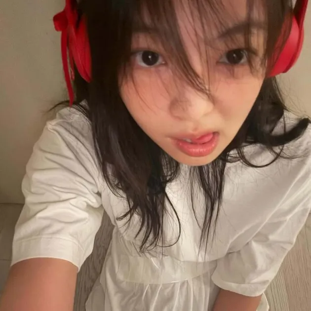 Potret Cantik Jennie BLACKPINK pamer bare face