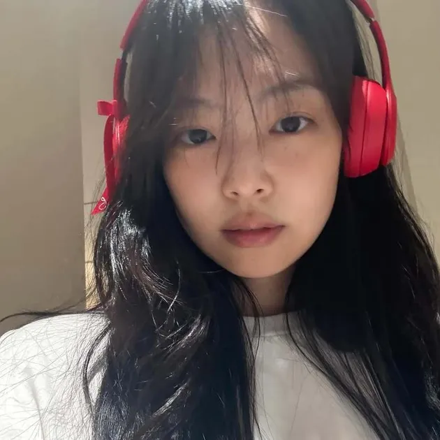 Potret Cantik Jennie BLACKPINK pamer bare face
