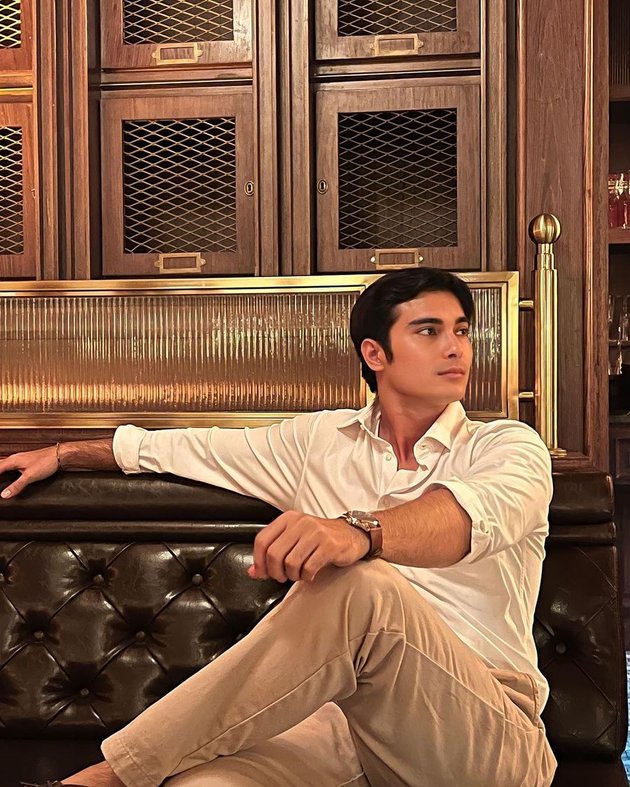 8 Portraits of Love Brian, Junior Roberts' Older Brother who Acts alongside Prilly Latuconsina