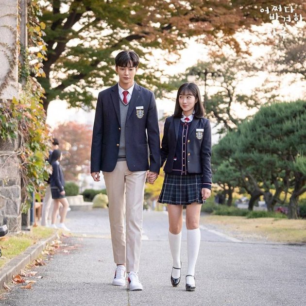 8 Portraits of Korean Drama Couples with a Huge Height Difference
