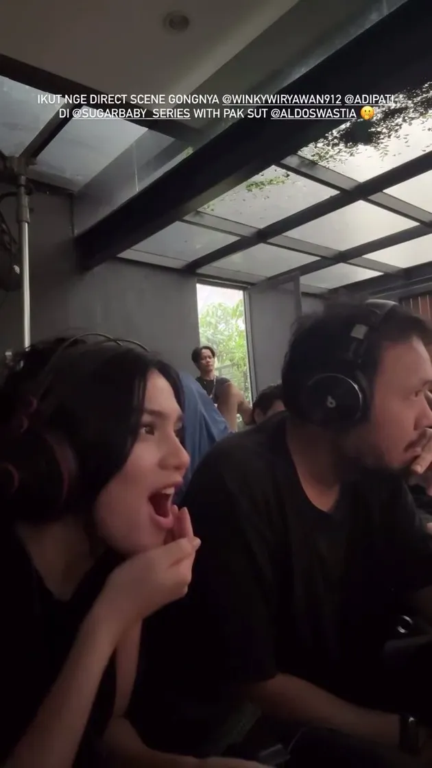 Potret Davina Karamoy dibalik layar Sugar Baby Series