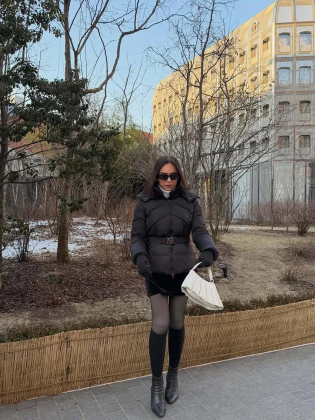 8 Photos of Dena Rachman Traveling to Korea, After Two Months of ...