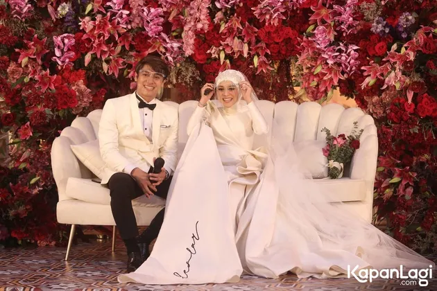 gaun tasyakuran lesti