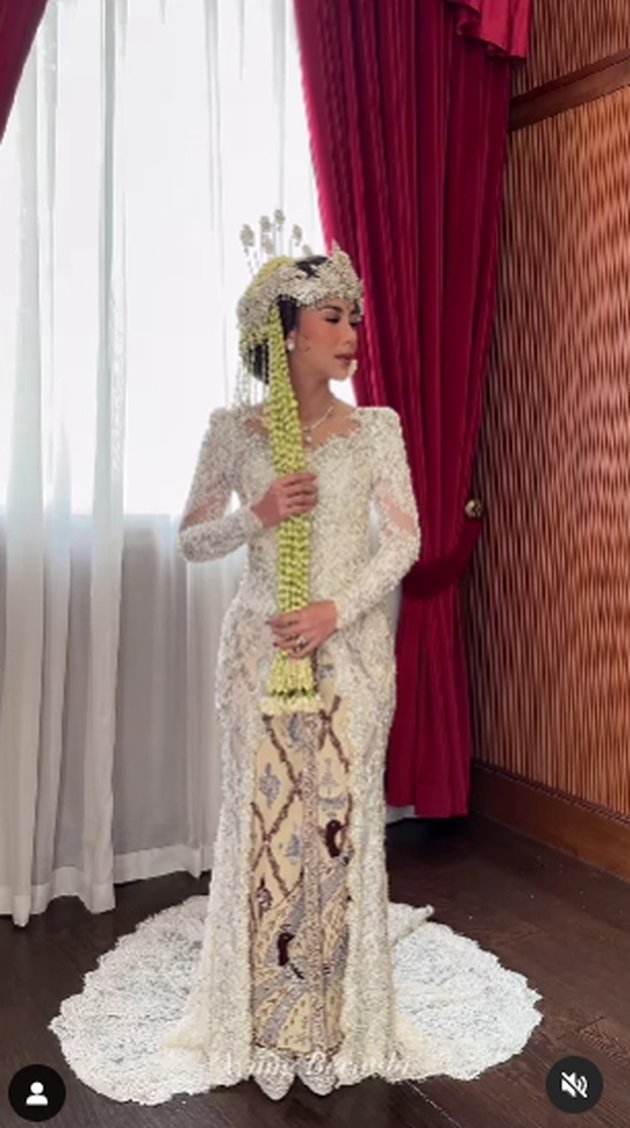 8 Portraits of Adinda Thomas' Makeup Details on Her Wedding Day, Becoming a Beautiful and Enchanting Sundanese Bride - Netizens Say She Resembles Syahnaz Sadiqah