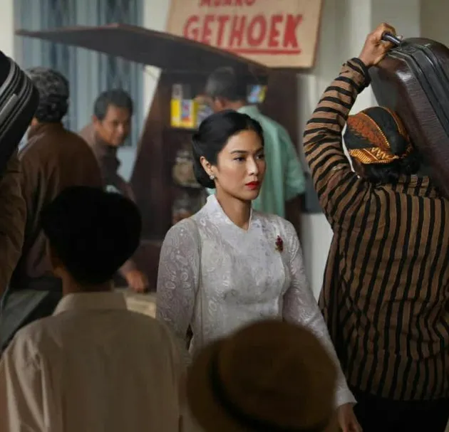 Pengorbanan Dian Sastrowardoyo Perankan Dasiyah di GADIS KRETEK