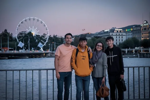 Anak Donna Agnesia - Darius Sinathrya