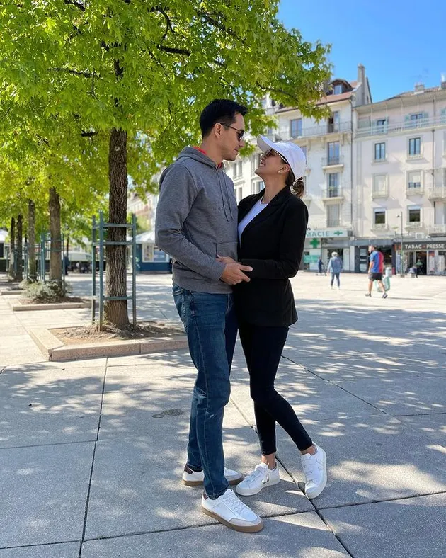 Anak Donna Agnesia - Darius Sinathrya