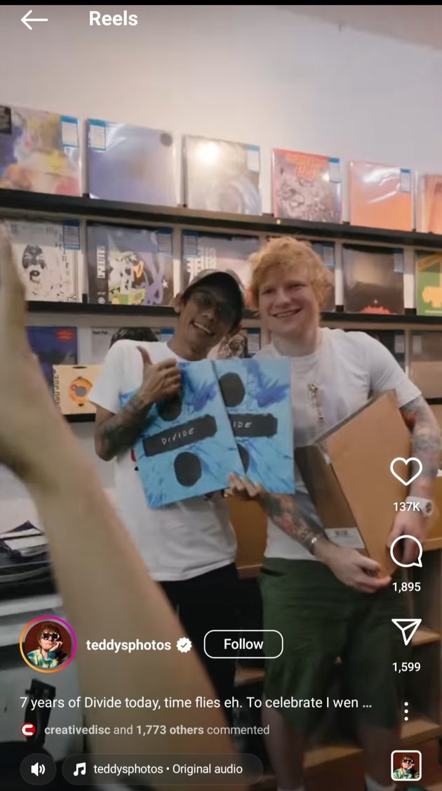 Causing a Stir, 8 Photos of Ed Sheeran Strolling through the Market, Giving Out Vinyls